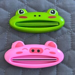 Frog  and pig Toothpaste Tube Squeezers punk and green animals